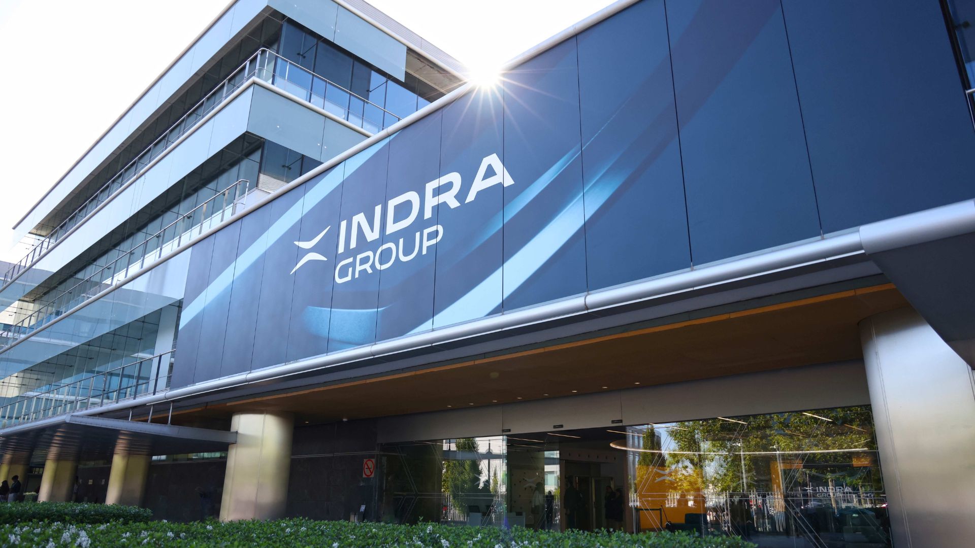 Indra Group convoca Junta General Extraordinaria de Accionistas el 28 de noviembre para aprobar la adquisición del 89,68% de Hispasat