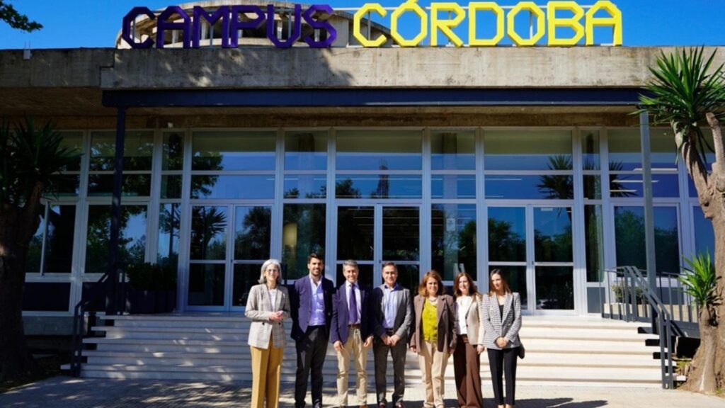 Indra Group impulsa la formación profesional con un nuevo centro de alto rendimiento en Campus Córdoba, que mejora la conexión educación-empresa